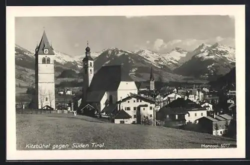 AK Kitzbühel, Teilansicht mit Kirchtürmen und gegen Süden auf die Alpen