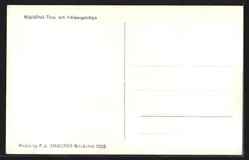 AK Kitzbühel /Tirol, Totalansicht gegen das Kaisergebirge