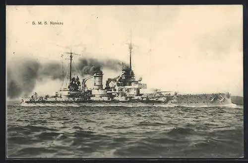 AK Kriegsschiff S. M. S. Nassau in voller Fahrt