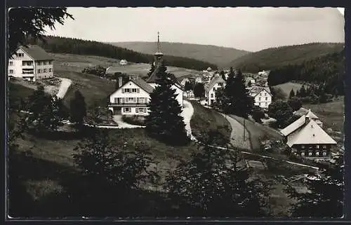 AK Eisenbach /bad. Schwarzwald, Ortsansicht von einen Berg aus