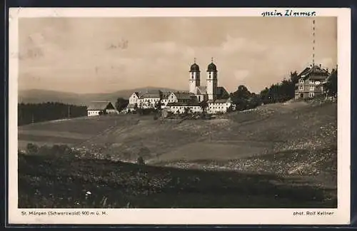 AK St. Märgen /Schwarzwald, Ortsansicht mit Kirche