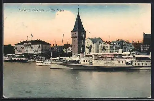 AK Lindau a. Bodensee, Der Hafen mit Schiffen