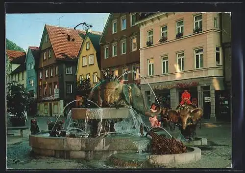 AK Geislingen an der Steige, Forellenbrunnen in der Fussgängerzone