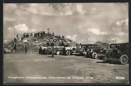 AK Grossglockner Hochalpenstrasse, Mercedes-Benz auf dem Parkplatz an der Edelweissspitze