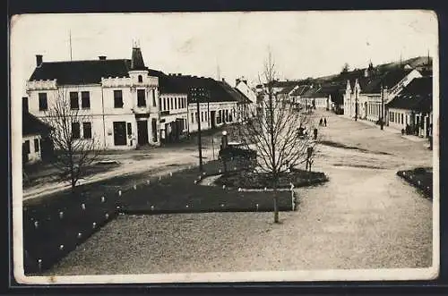 AK Jennersdorf /Burgenland, Ortspartie mit Johann Raffel`s Gasthof