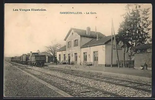 AK Rambervillers, La Gare, Bahnhof von der Gleisseite