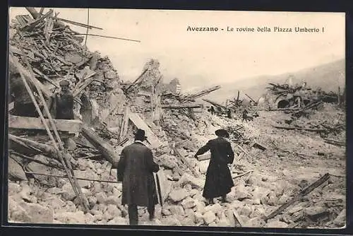 AK Avezzano, Le rovine della Piazza Umberto I