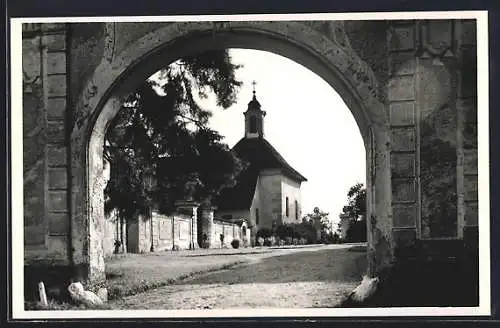 AK Kindberg, Blick durch das Schlossportal