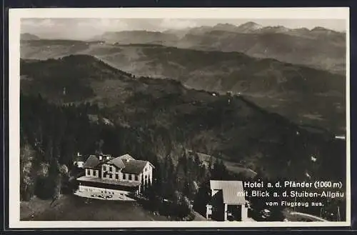 AK Bregenz a. Bodensee, Hotel a. d. Pfänder, Blick a. d. Stuiben-Allgäu