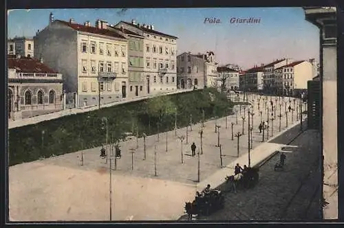 AK Pola, Giardini
