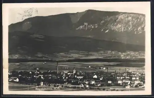 AK Neunkirchen, Gesamtansicht mit Bergpanorama aus der Vogelschau