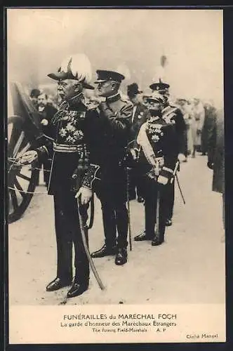 AK Paris, Siegesparade / Fete de la Victoire, Funerailles du Marechal Foch, La garde d'honneur des Marechaux Etrangers