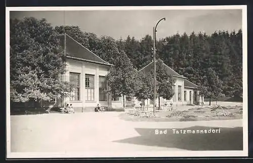 AK Bad Tatzmannsdorf, Gebäude im Sonnenschein