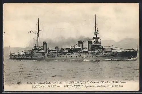 AK Marine Nationale, cuirassé d'escadre République, Kriegsschiff