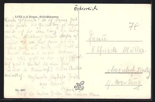 AK Linz a. D., Schlosskaserne mit Fluss