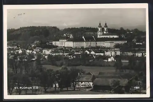 AK St. Florian, Ortspanorama mit Stift