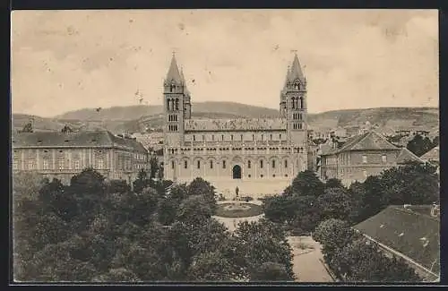 AK Budapest, Divald és Monostory