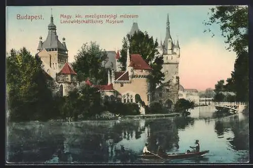 AK Budapest, Landwirtschaftliches Museum mit Ruderboot