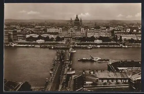 AK Budapest, Donaupartie mit Kettenbrücke