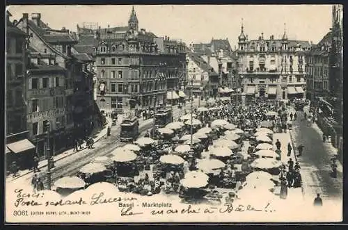 AK Basel, Marktplatz mit Strassenbahn