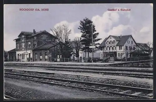 AK Hochdorf / Horb, Bahnhof und der Gasthof zum Bahnhof