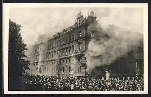 Foto-AK Wien, Brand des Wiener Justizpalastes 1927