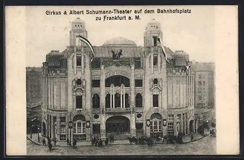 AK Frankfurt a. M., Cirkus & Albert Schumann-Theater auf dem Bahnhofsplatz aus der Vogelschau