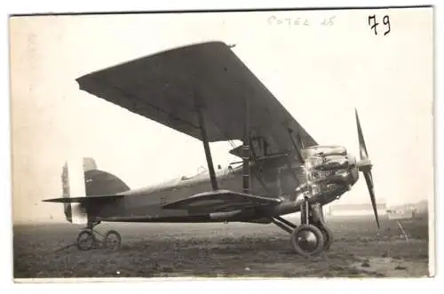 Fotografie Flugzeug Portez 25 auf einem Flugplatz