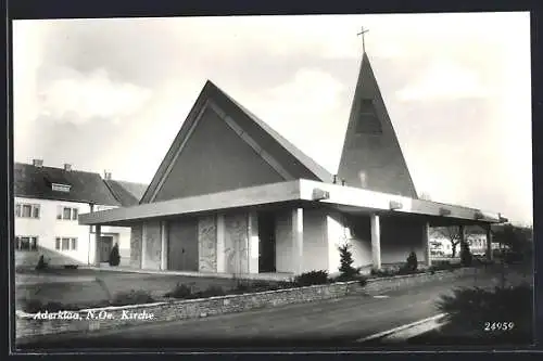 AK Aderklaa, Die Kirche