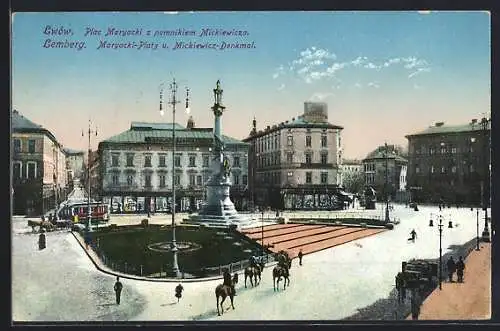 AK Lemberg, Maryacki-Platz u. Mieckiewicz-Denkmal, Strassenbahn