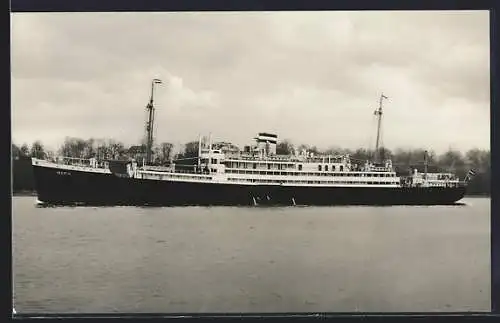 AK Passagierschiff Iberia vor der Küste, Hamburg-Amerika Linie