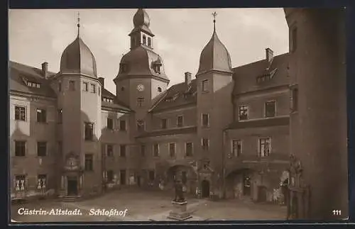 AK Cuestrin / Kostrzyn, Blick in den Schlosshof