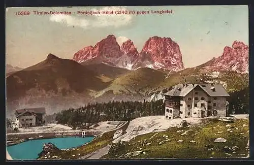 AK Pordoijochpass, Pordoijoch-Hotel gegen Langkofel