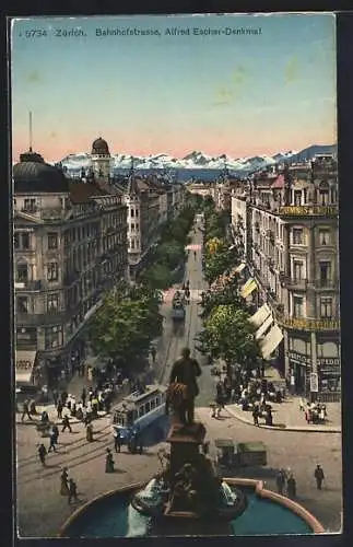 AK Zürich, Strassenbahn auf der Bahnhofstrasse mit Escher-Denkmal