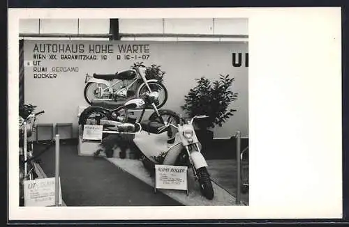 Foto-AK Wien, Motorräder Rumi-Roller und Bücker-Ilona II im Autohaus Hohe Warte, Barawitzkag. 16