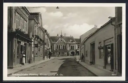 AK Piesting /N. Oe., Strassenpartie mit Rathaus