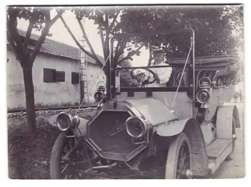 Fotografie Auto Humber mit Fahrer