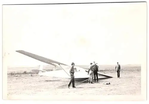 Fotografie Segelflugzeug bei den Stadtvorbereitungen