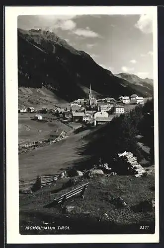 AK Ischgl /Tirol, Ortsansicht mit Blick ins Tal