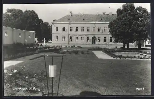 AK Marchegg /N.-Ö., Gasthof Haberfellner mit Anlagen