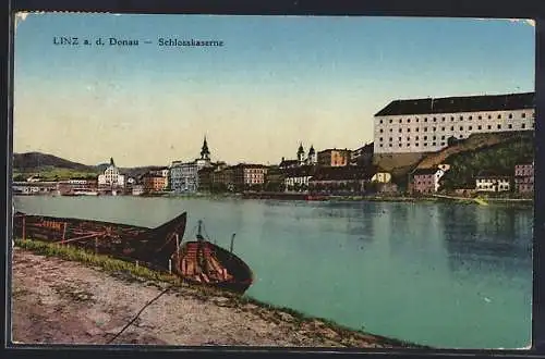 AK Linz a. d. Donau, Schlosskaserne mit Donaupartie