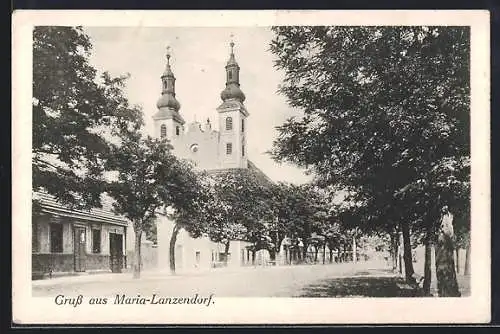 AK Maria-Lanzendorf, Ortsansicht mit Strassenpartie