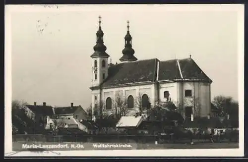 AK Maria-Lanzendorf /N.-Oe., Blick auf die Wallfahrtskirche