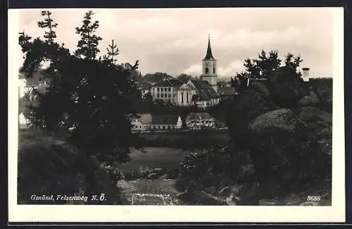 AK Gmünd, Felsenweg mit Blick zur Kirche