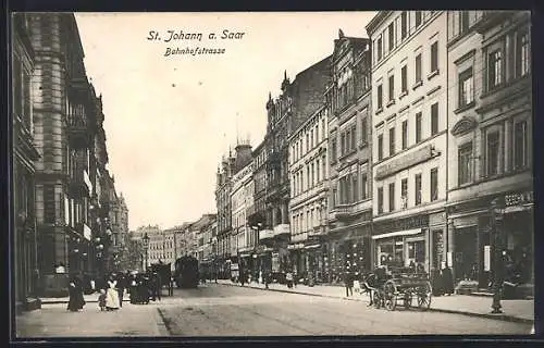 AK St. Johann a. Saar, Blick in die Bahnhofstrasse