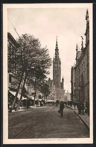 AK Danzig / Gdansk, Langgasse mit Rathaus