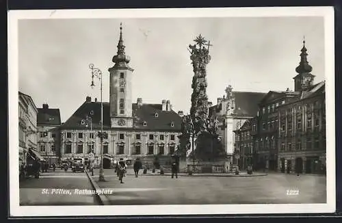 AK St. Pölten, Rathausplatz mit Dreifaltigkeitssäule