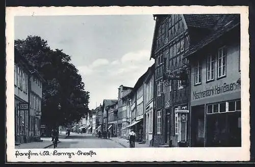 AK Parchim i. M., Lange Strasse mit Geschäften