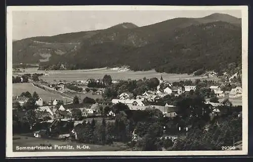 AK Pernitz /N.-Oe., Teilansicht mit Bergen