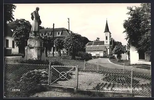 AK Bad Tatzmannsdorf /Bgld., Denkmal und Blick zur Kirche